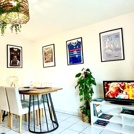 Daire Bel Appart Avec 2 Chambres - Parking Et Clim - Metro Argoulets Toulouse