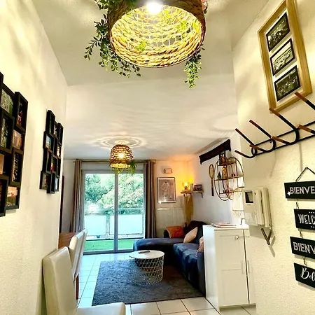 Bel Appart Avec 2 Chambres - Parking Et Clim - Metro Argoulets Daire *