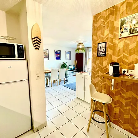 Bel Appart Avec 2 Chambres - Parking Et Clim - Metro Argoulets Апартаменты *