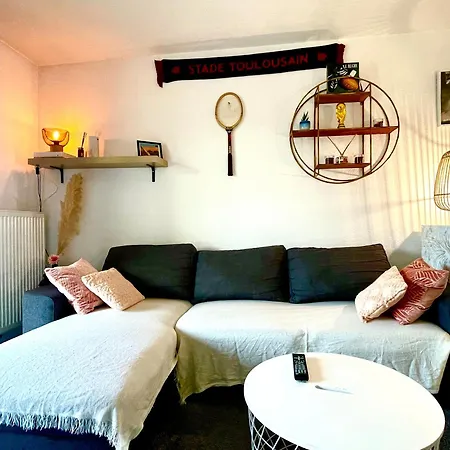 Bel Appart Avec 2 Chambres - Parking Et Clim - Metro Argoulets Lägenhet