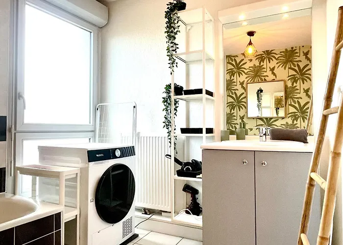 شقة Bel Avec 2 - Parking Et Clim - Metro Argoulets *