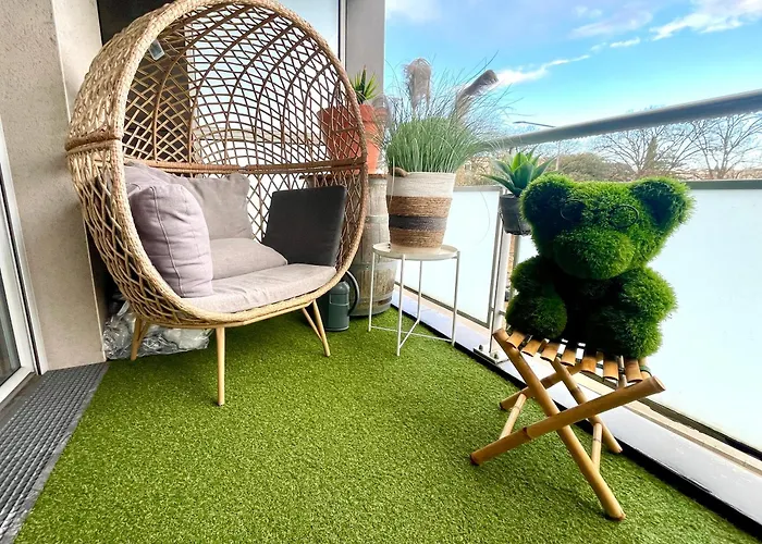 Appartement Bel Avec 2 - Parking Et Clim - Metro Argoulets *